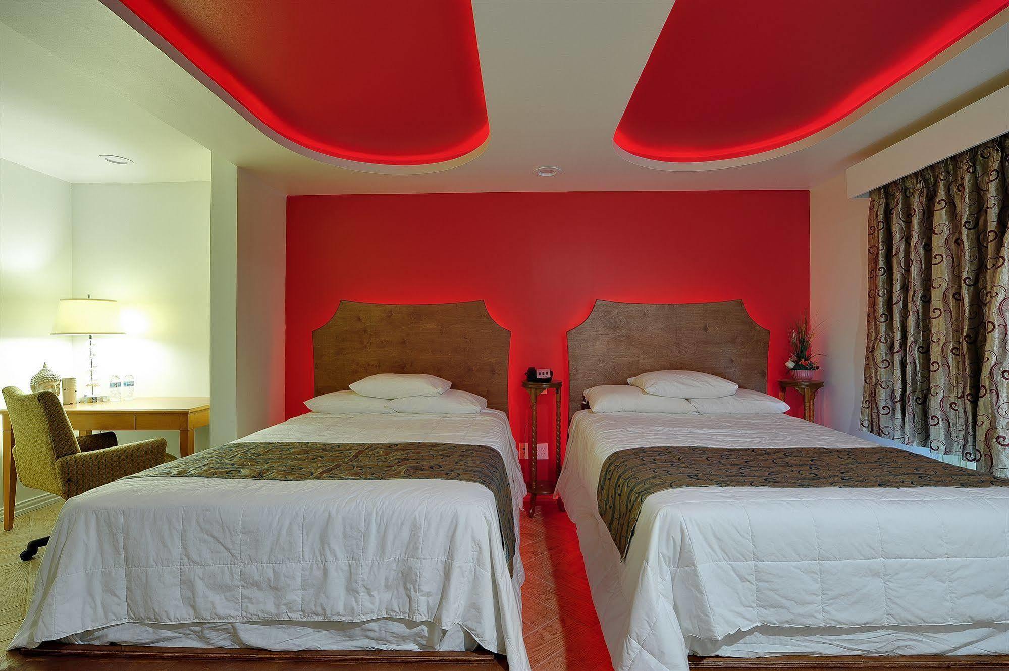 Romantic Inn & Suites Даллас Экстерьер фото